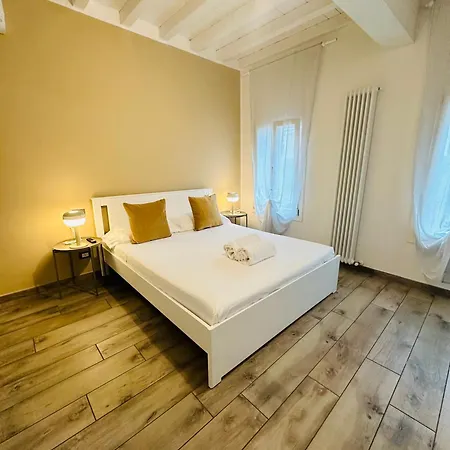 Giardini Apartment Modena