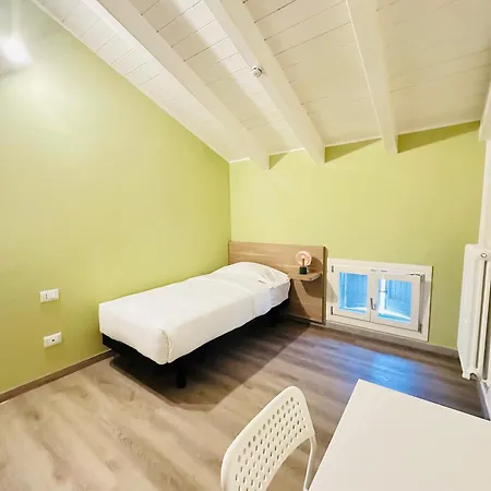 Giardini Apartment *