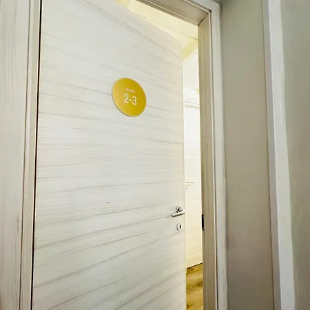 Giardini Apartment *